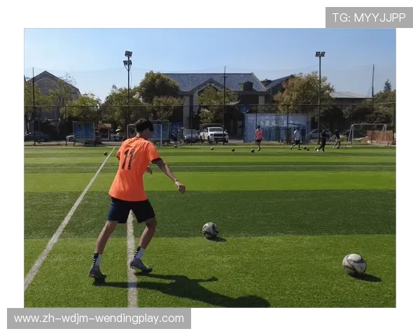 足球训练中的力量训练与技术提升 足球训练中的力量训练与技术提升